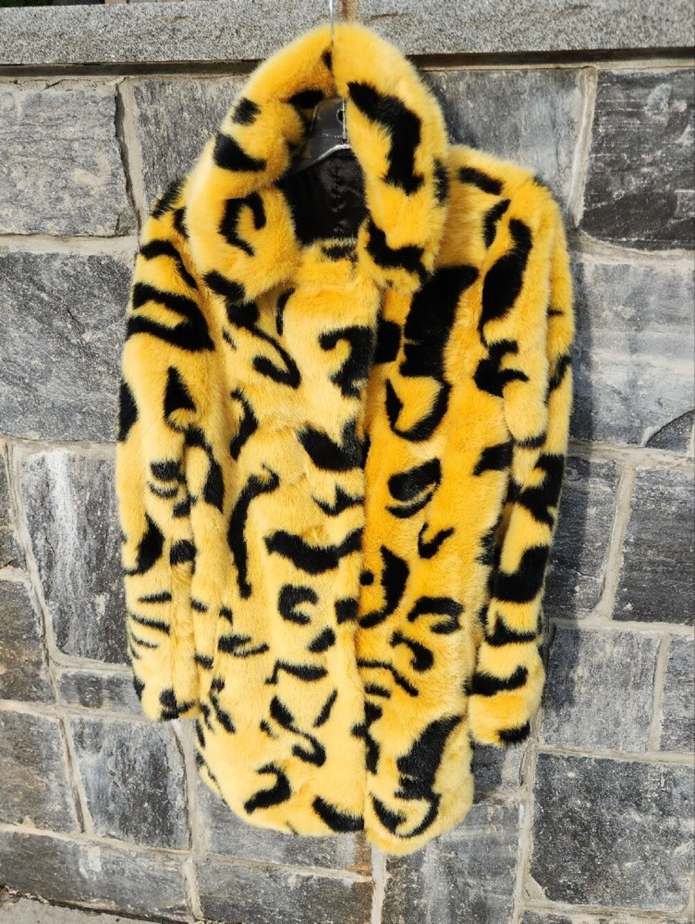 Lazy Oaf Yellow & Black Faux Fur Animal Print Coat Size Small - Picture 3 of 11
